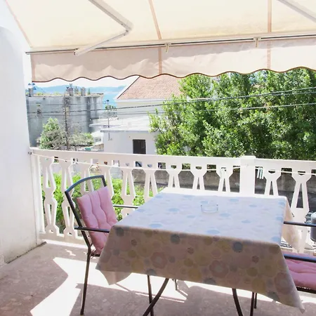 Jadera Πανσιόν